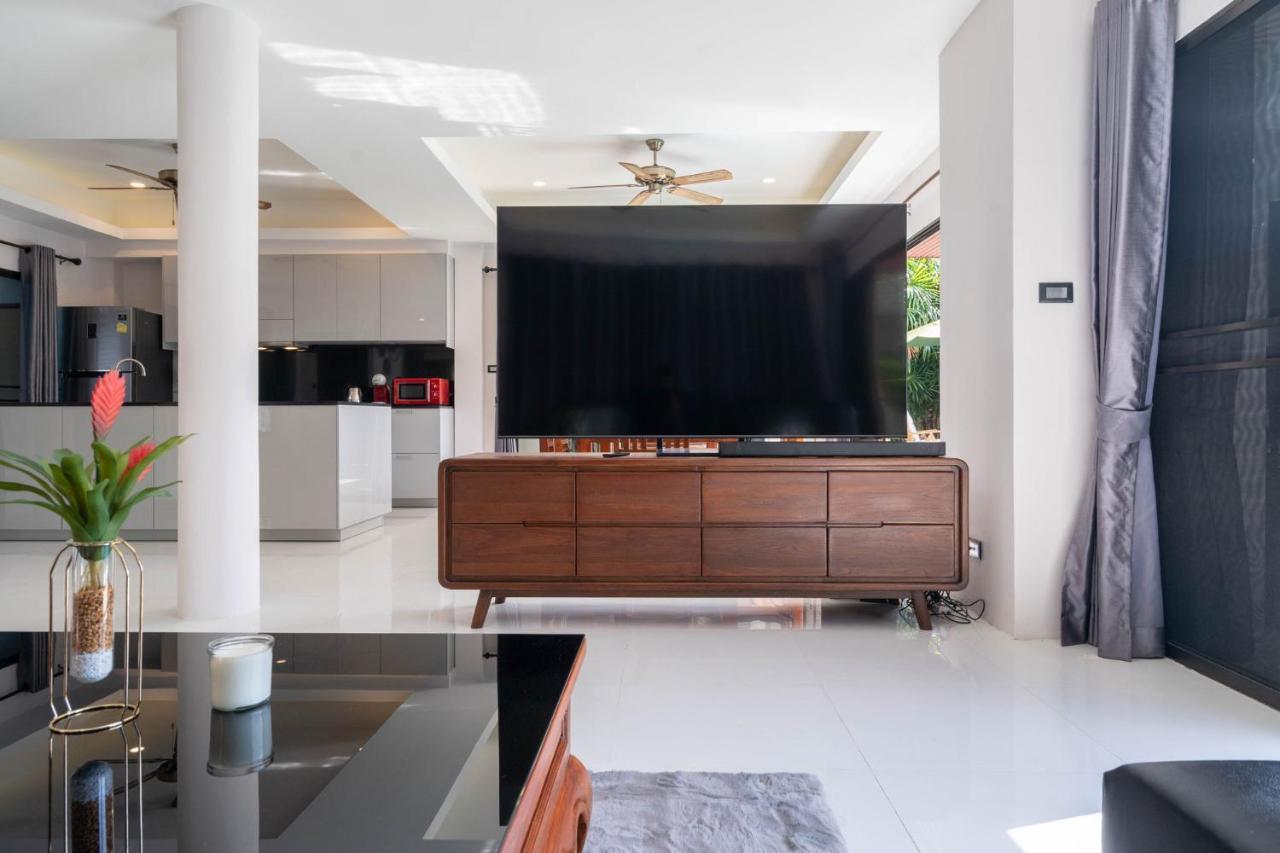 Villa Amaya, 2 Story Tropical Oasis With Green Hills View & Pool, Kamala Beach Esterno foto