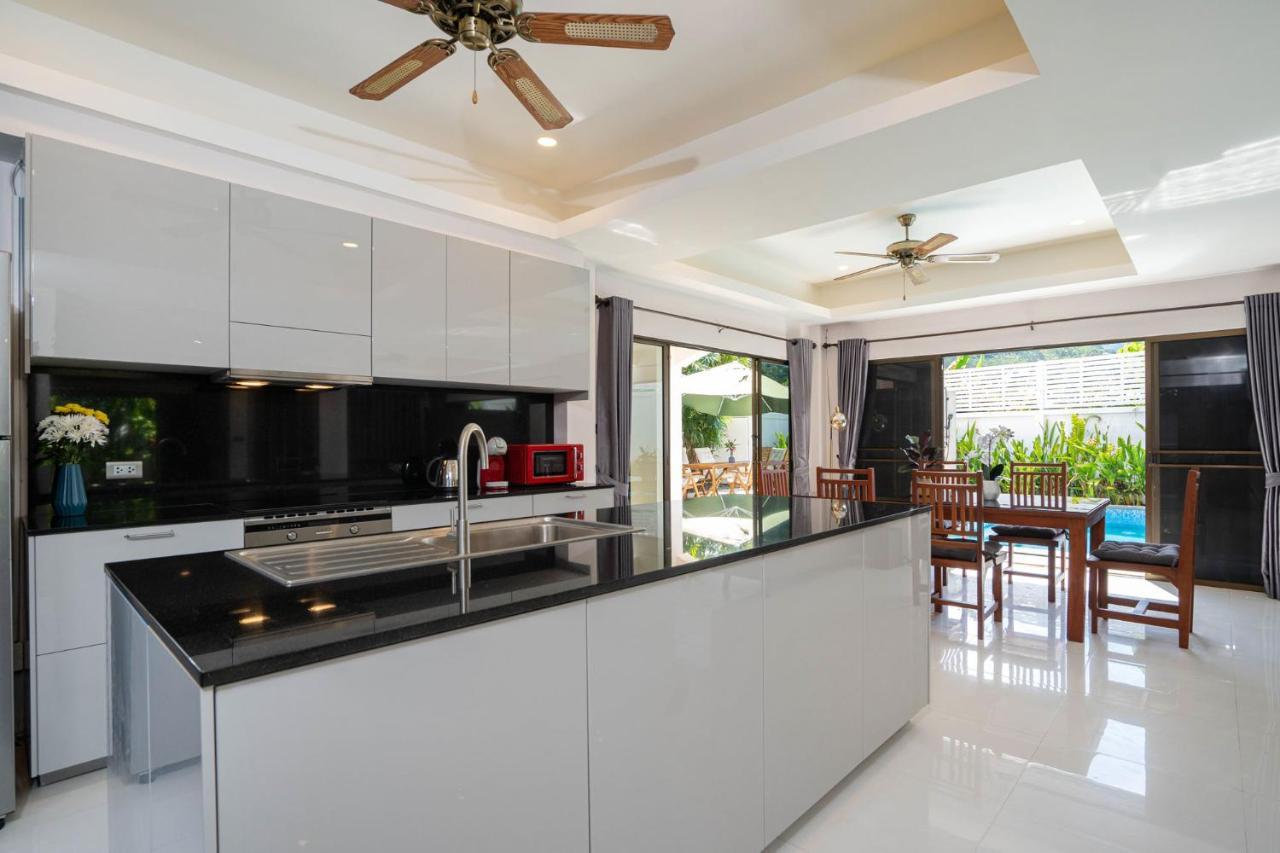 Villa Amaya, 2 Story Tropical Oasis With Green Hills View & Pool, Kamala Beach Esterno foto