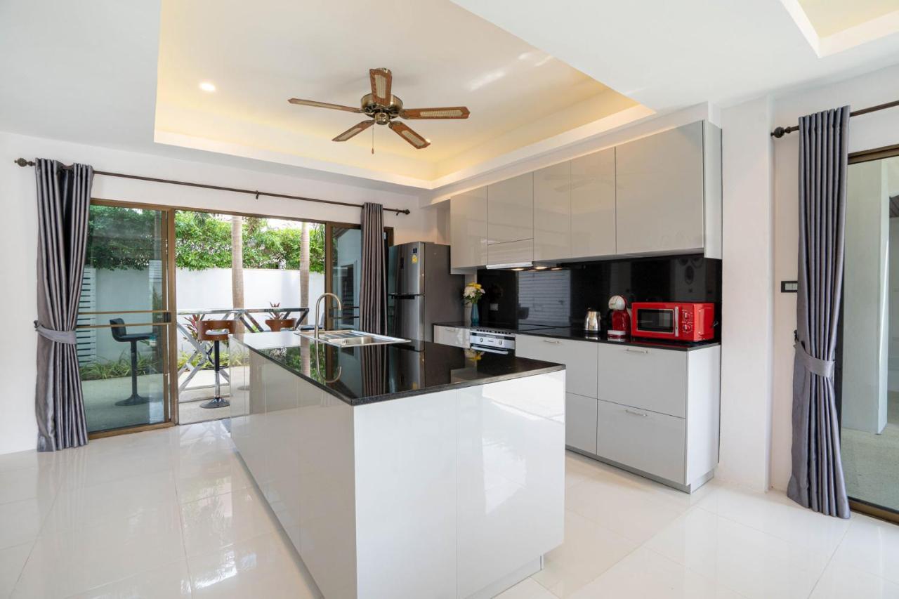 Villa Amaya, 2 Story Tropical Oasis With Green Hills View & Pool, Kamala Beach Esterno foto