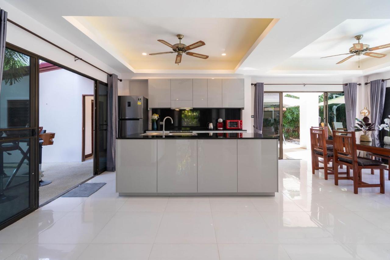 Villa Amaya, 2 Story Tropical Oasis With Green Hills View & Pool, Kamala Beach Esterno foto